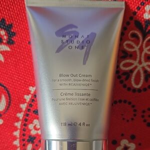 MONAT Studio One Blow Out Cream